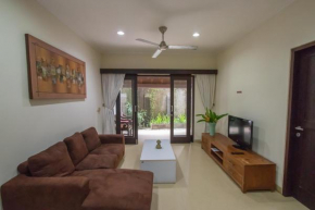 Bali Paradise Apartments  Денпасар